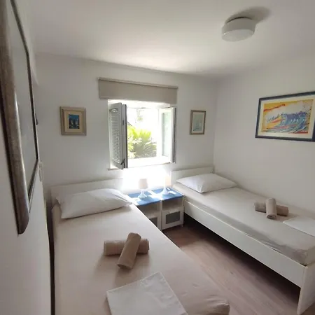 Apartment Mara Mala